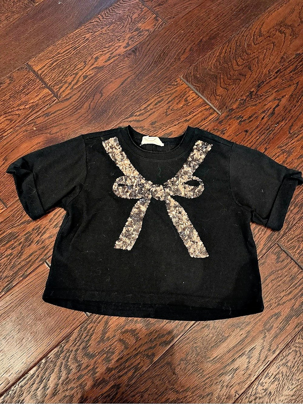Joyfolie Sequin Bow Embellished Black Short Sleeve cropped t shirt